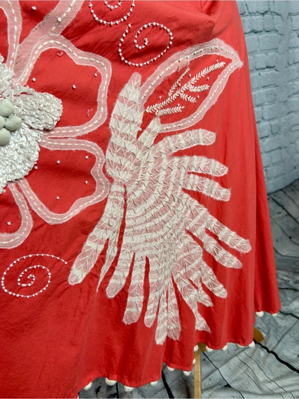 Tara Jarmon Coral Maxi Skirt with White Floral Beading and Embroidery - Picture 4 of 9